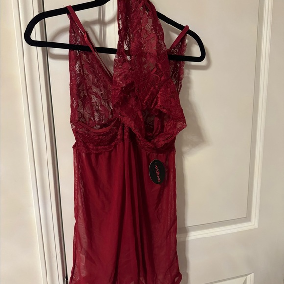 Red lace nightgown with panty - Picture 2 of 3